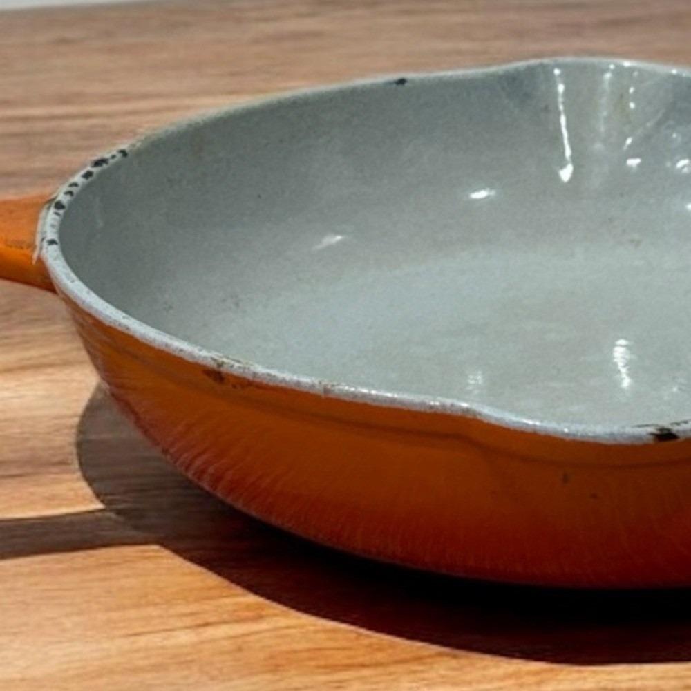 Vintage Descoware Cast Iron Skillet Orange Cream Enamel Belgium ~9" Mid Century - Picture 11 of 11